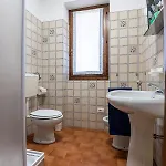 Terraced House On The Lakeside Of - Larihome A04