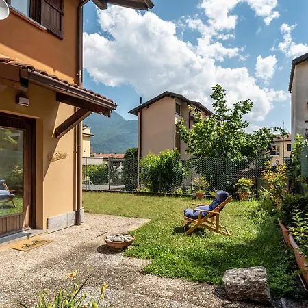 Terraced House On The Lakeside Of - Larihome A04 *